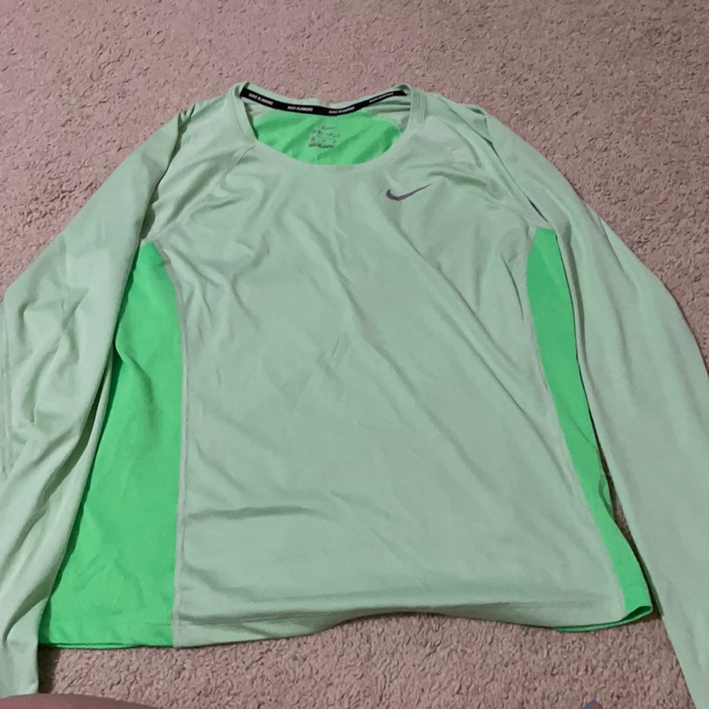 Nike long sleeve top